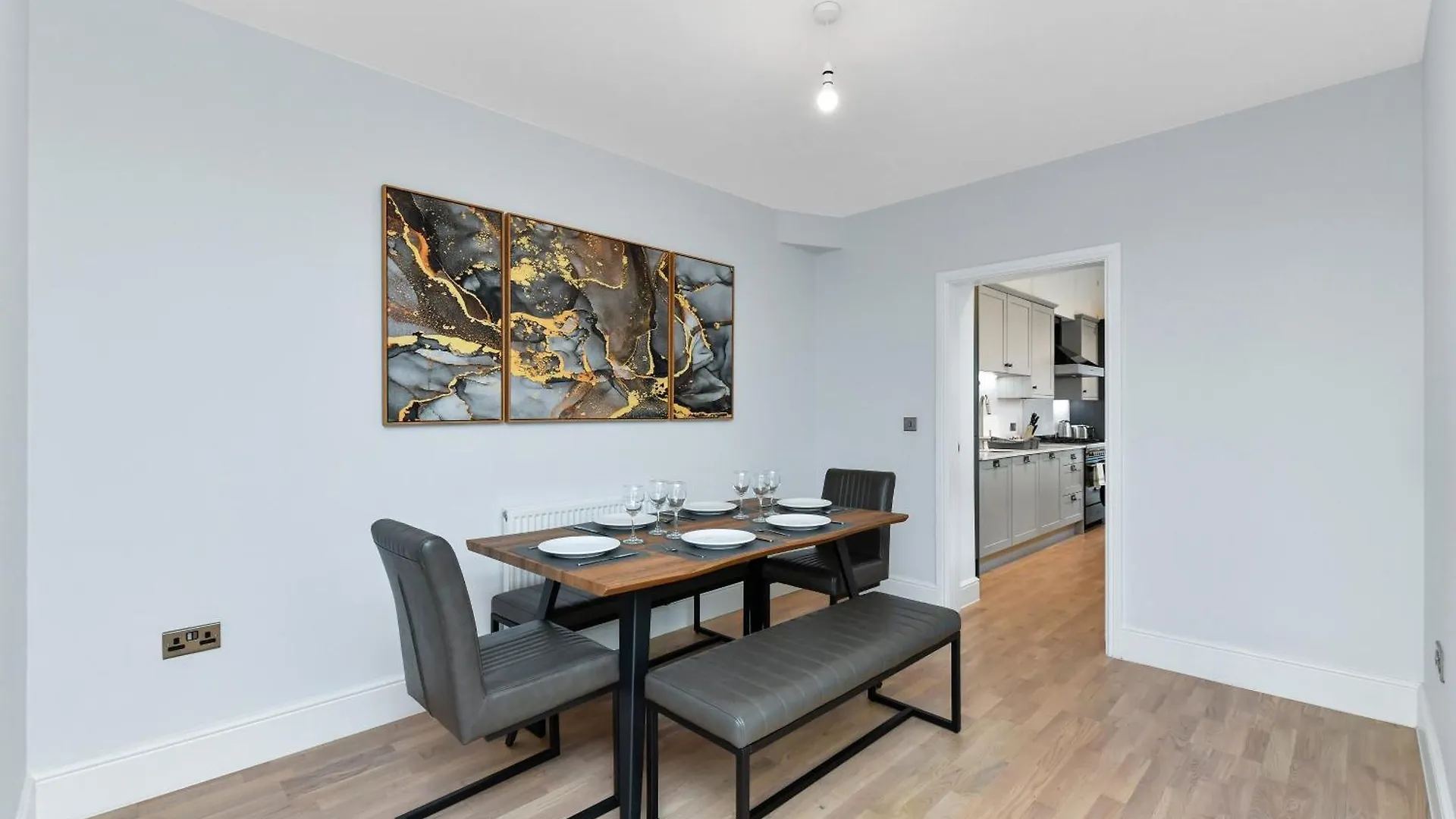 Peaceful 2-Bedroom House In Historic Clifton Village Nottingham Prázdninový dům